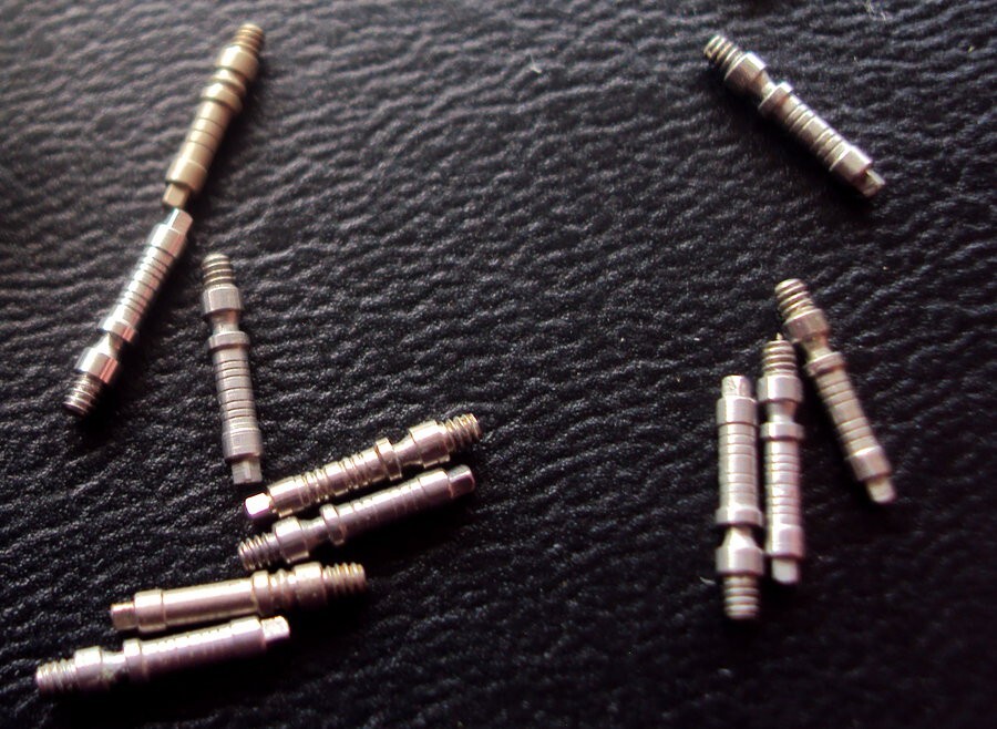 Vintage Accutron NOS Cal. 214 Stem 31 Each , Free Shipping USA $8 Is For One