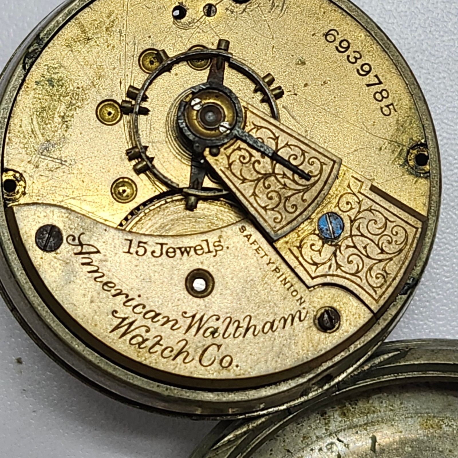 Vintage American Waltham 15J Pocket Watch Movement & Case-Crescent