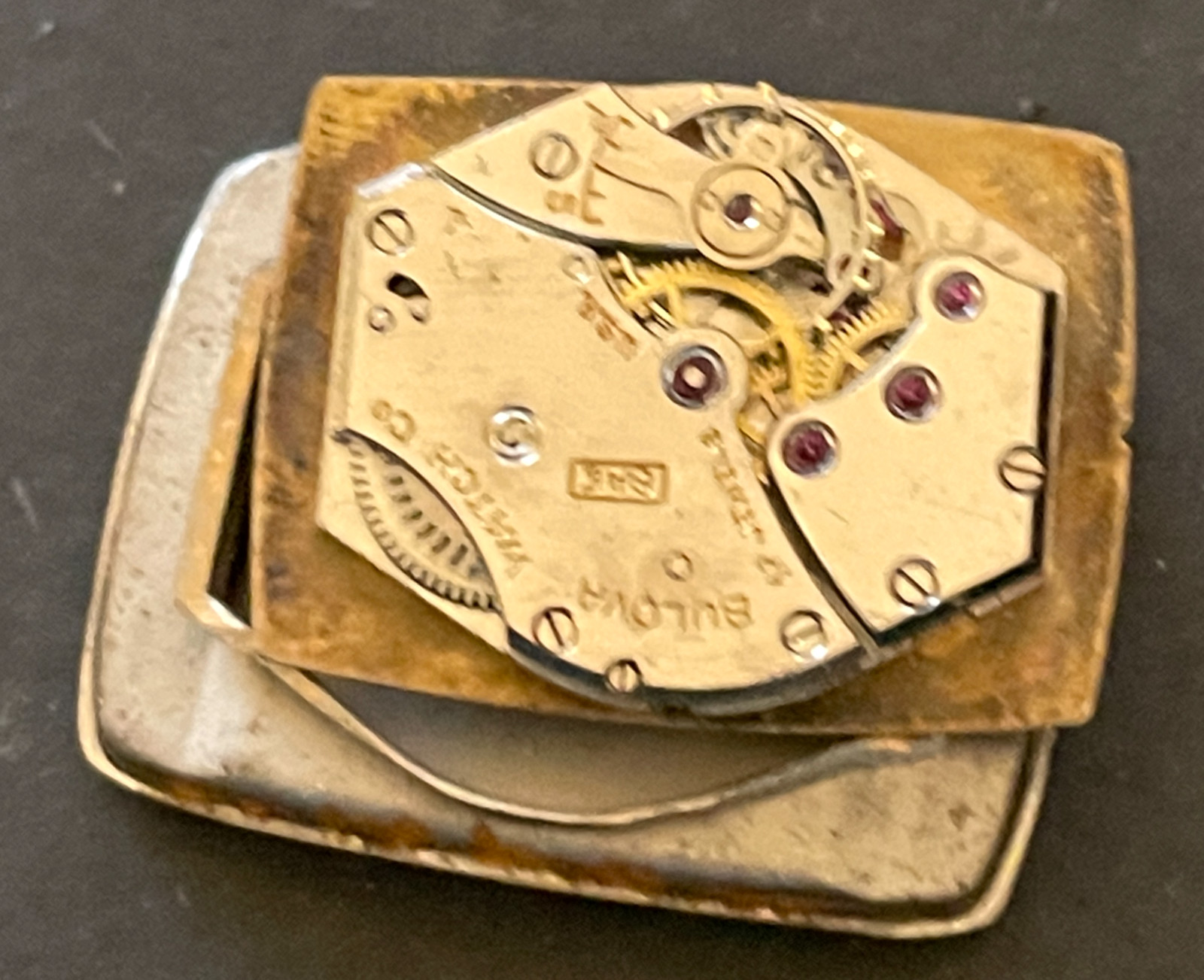 Vintage Bulova Cal 8AE Men’s Watch Movement Running Ticks Balance 8 AE 21j USA