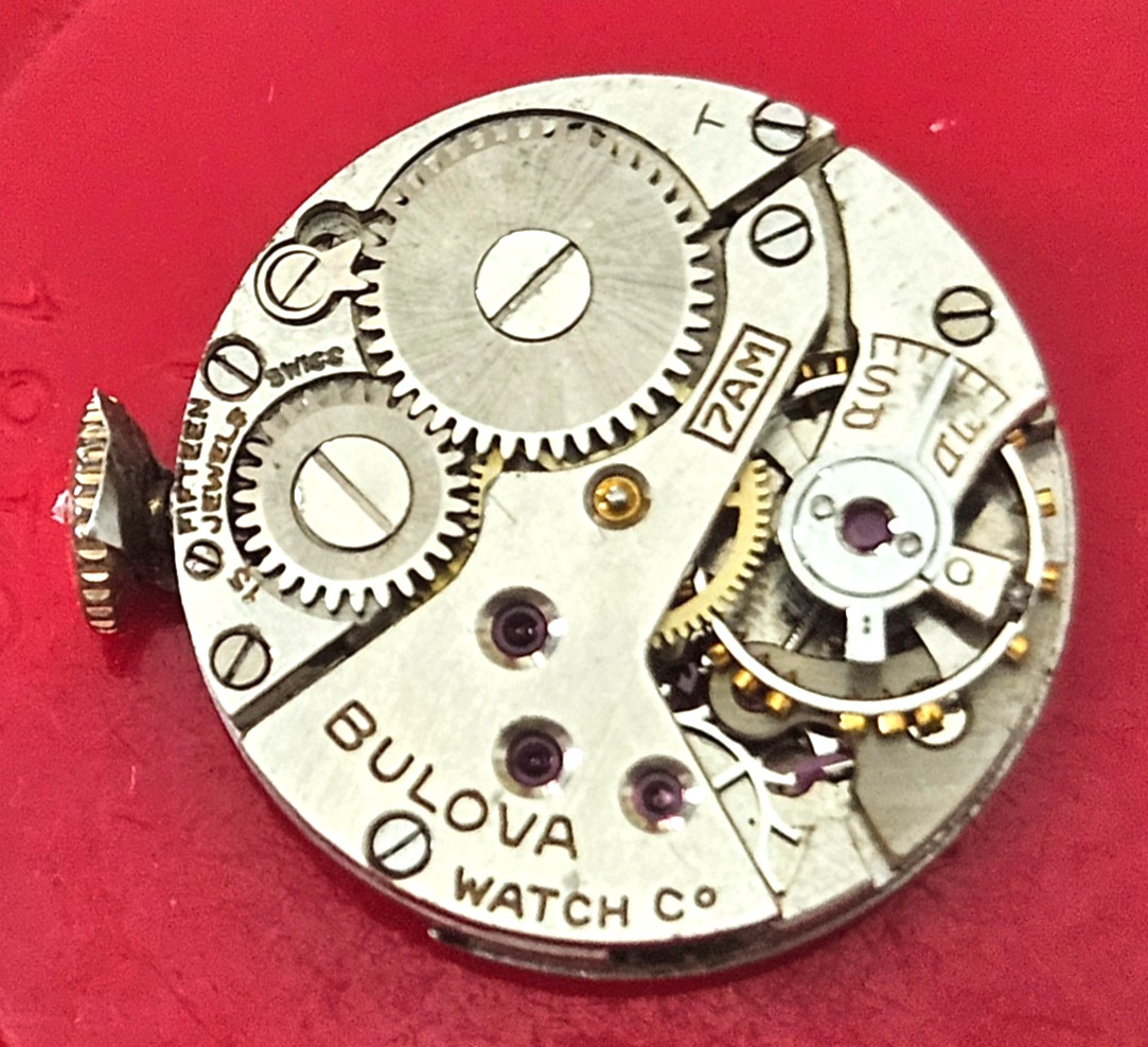 BULOVA 7AM 15J Watch Movement (REMOVED FROM GOLD CASE/BALANCE RUNS) lot625