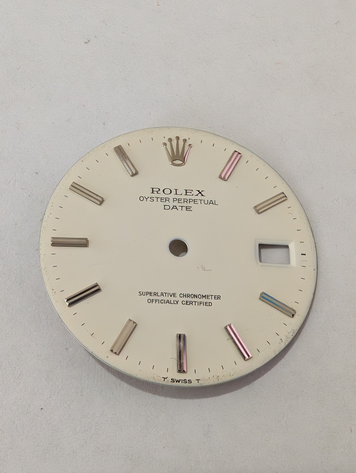 ROLEX OYSTER PERPETUAL DATE 34MM NON-QUICK DIAL – FAIR CONDITION 1500/1501