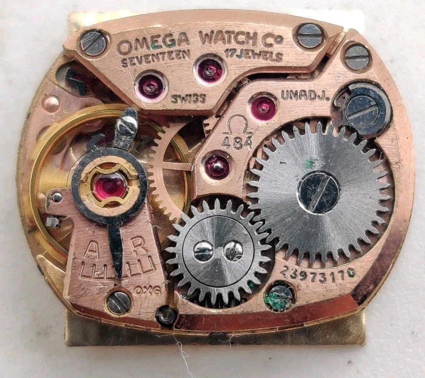 Vintage Omega Cal. 484 17 jewel watch movement running