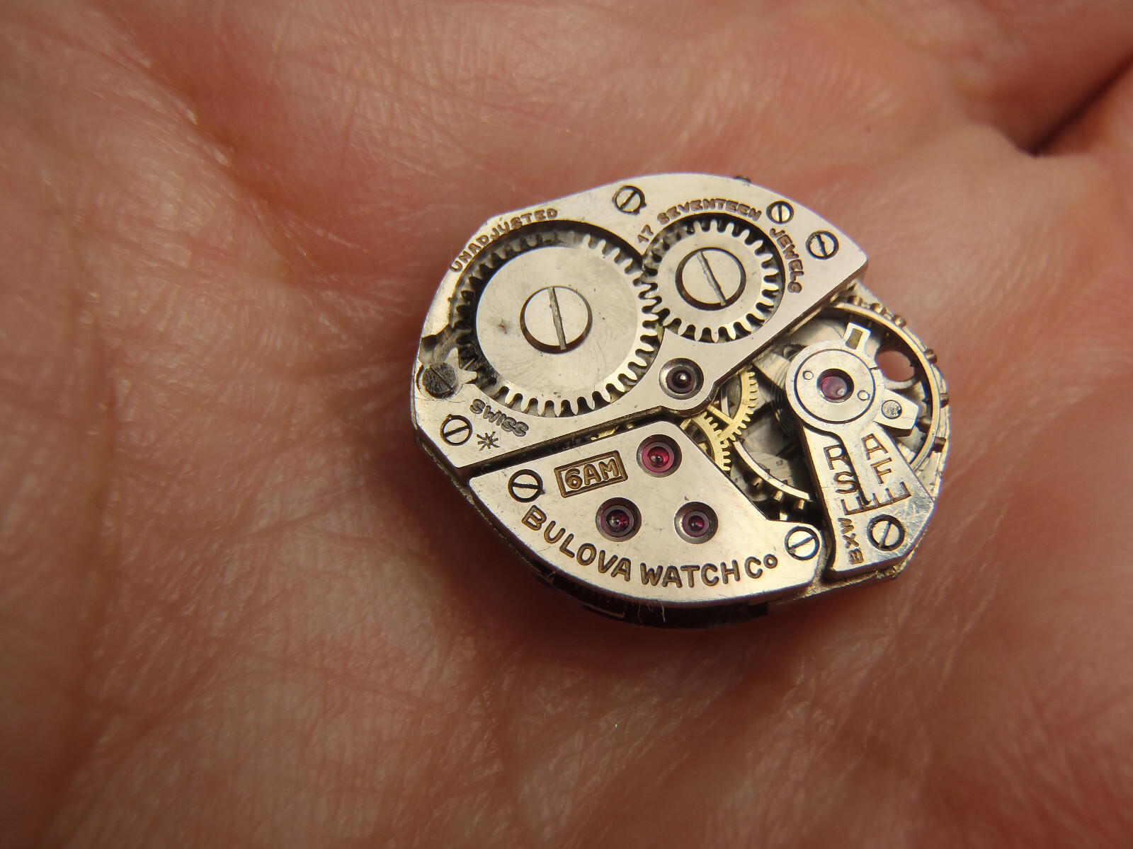 BULOVA 6AM BXW Swiss 17 JEWEL Watch Movement REPAIR OR PARTS