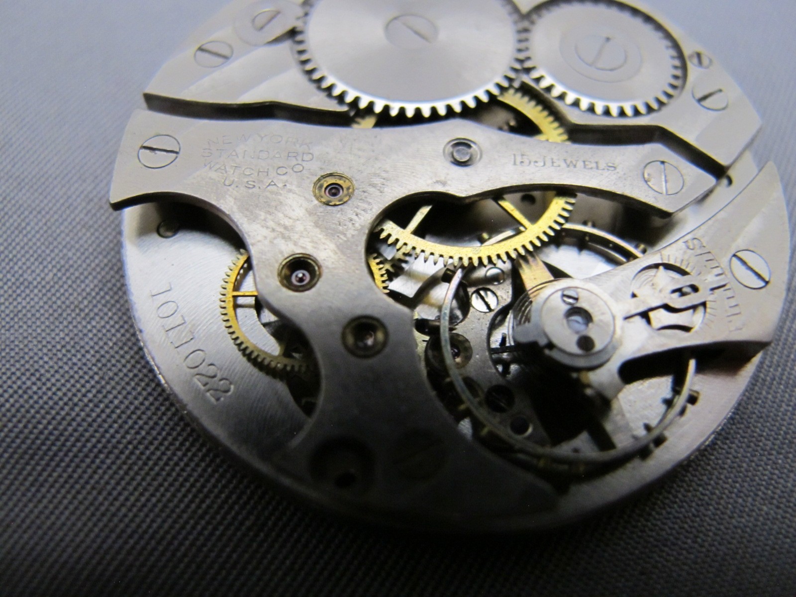 NEW YORK STANDARD 10S 15J Pocket Watch Movement-Grade 1553 Model K-Parts/Restore