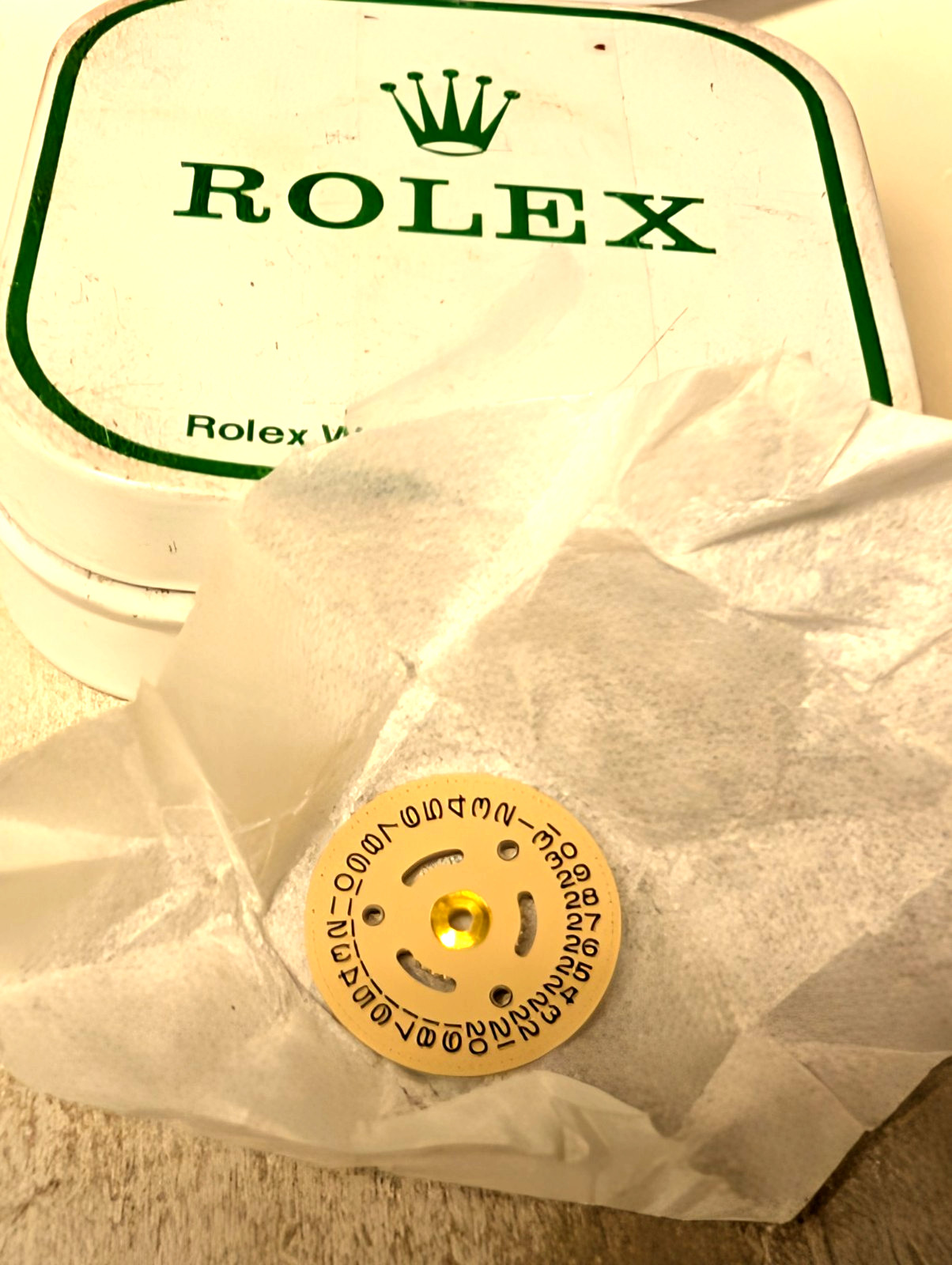 Original ROLEX 2030-4520 champagne Date Indicator/disc/disk for cal 1135 1165 –