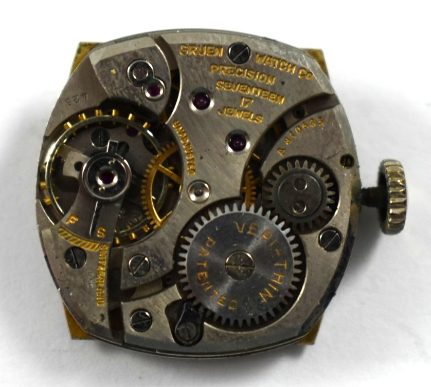 Vintage Gruen Manual Wind 17J 425 Wrist Watch Movement lot.a5