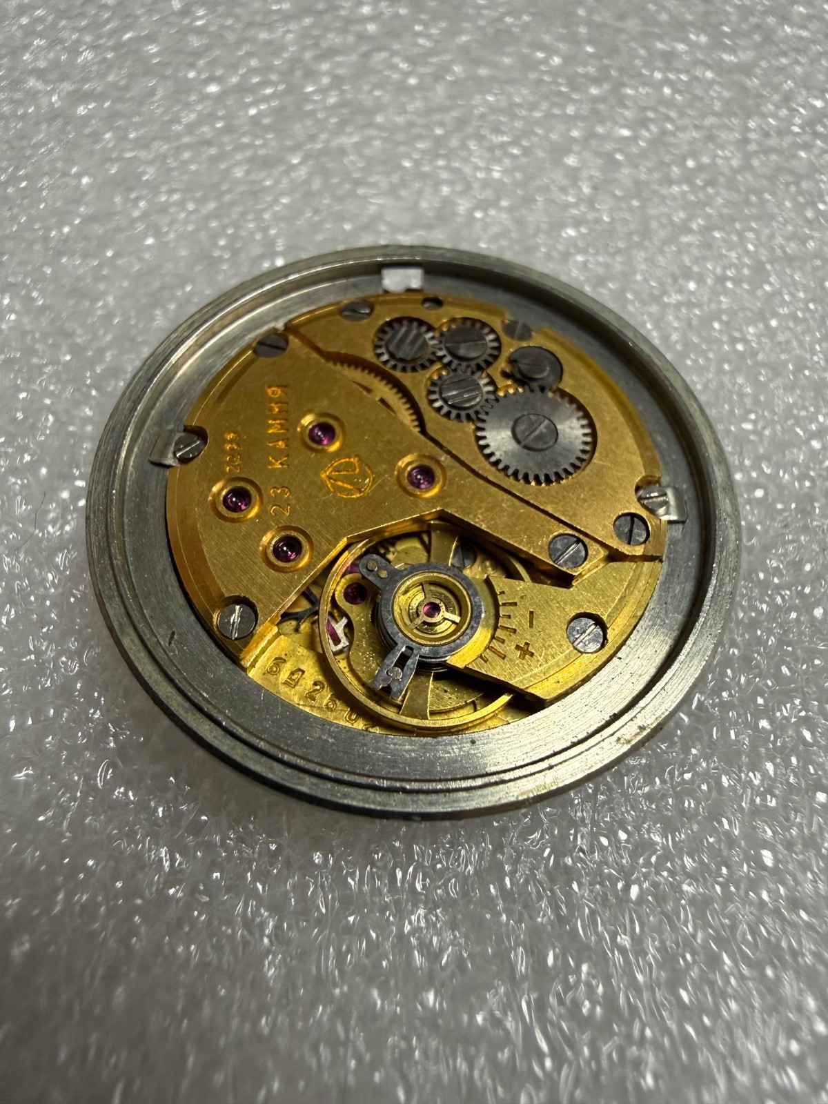 USSR LUCH movement 2209 caliber Gold Plated watch mechanism. FOR PARTS .
