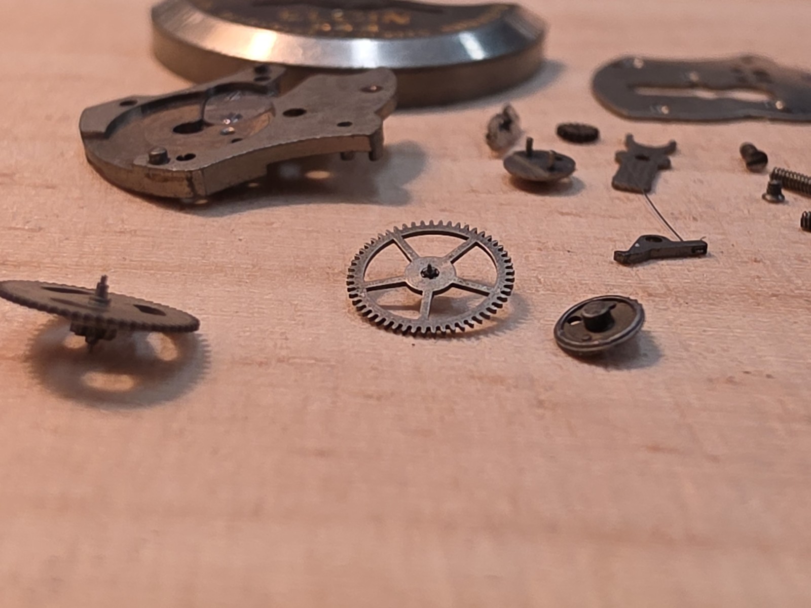 Lot Of Mixed Elgin 644 17j Automatic Parts-Rotor, Bridges, Wheels….