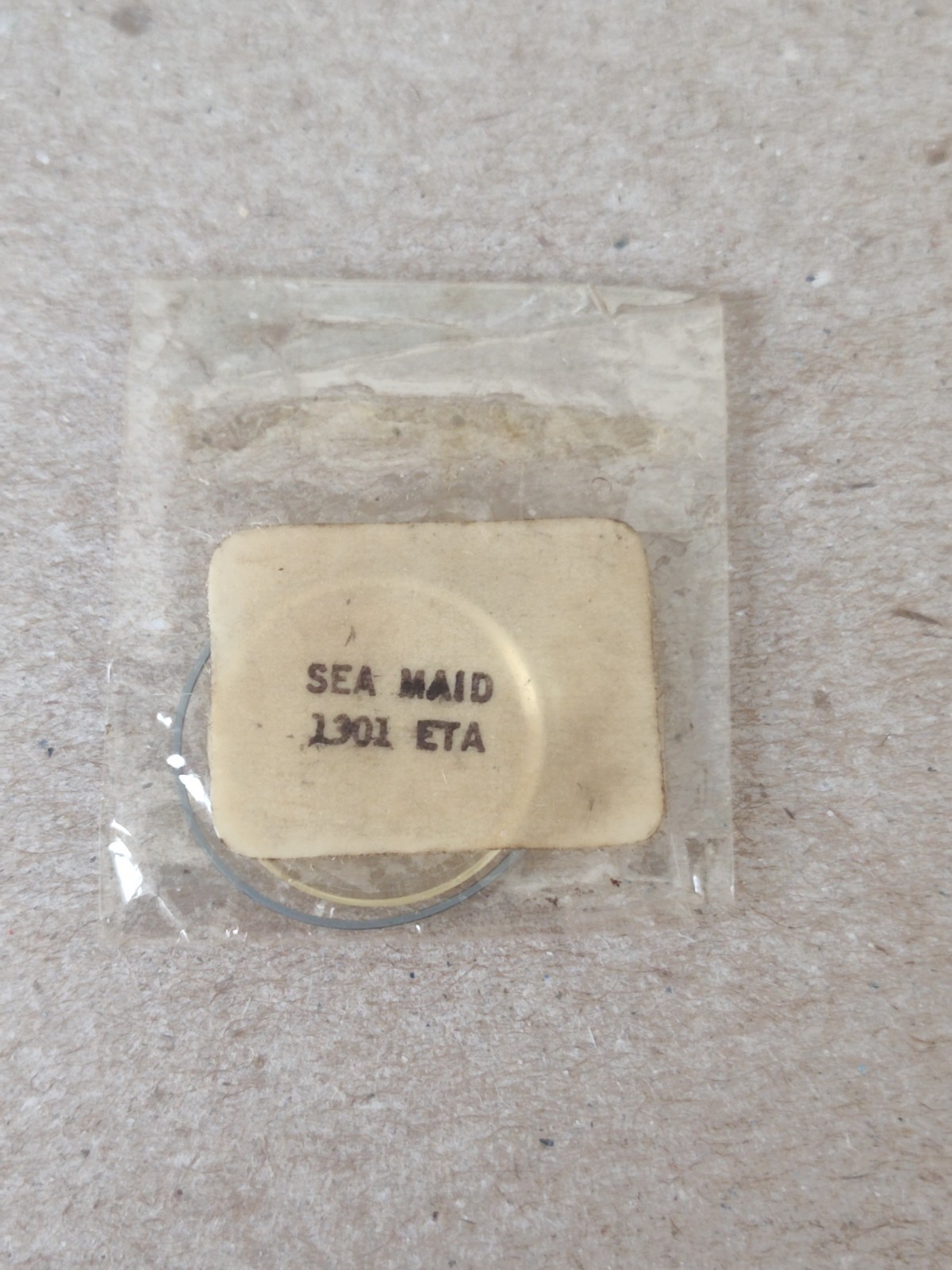 Vintage 1950s Croton Seamaid ETA cal. 1301 Crystal And Metal Ring