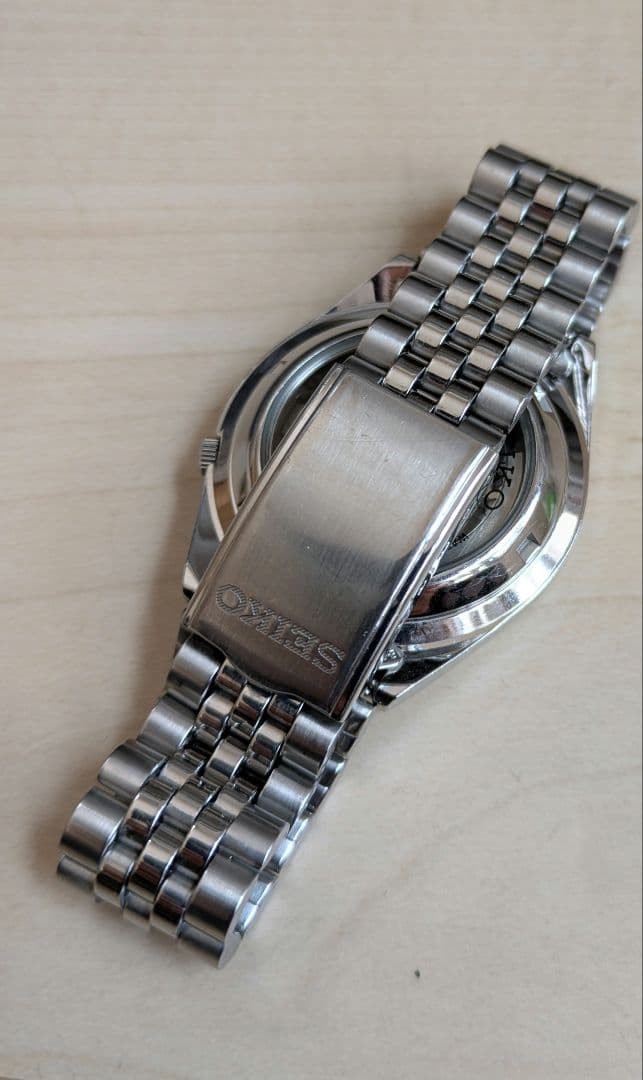 Seiko 5 movement replaced with a new one.
