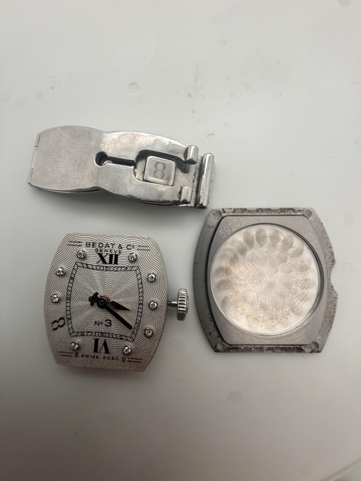 Bedat & Co Genève No. 8 Swiss Quartz Watch Movement Dial Hands Crown Ladies