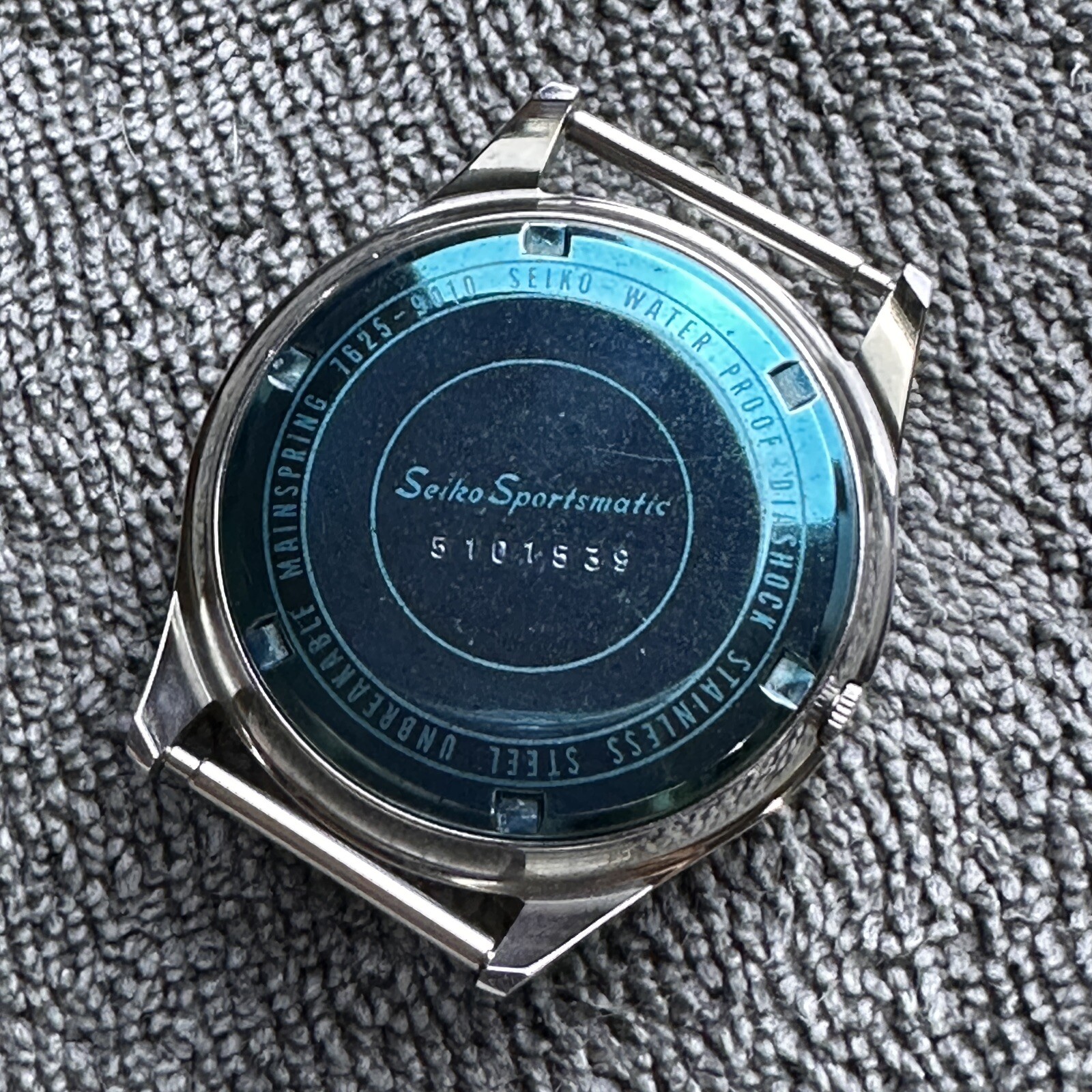 ORIGINAL NEW OLD STOCK ‘1965 VINTAGE SEIKO SPORTSMATIC 7625-9010 SS CASE
