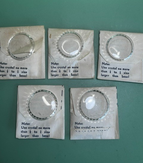 FWC – Watch Crystals – Diamond Round Inside Facets – High Round – Assorted Sizes