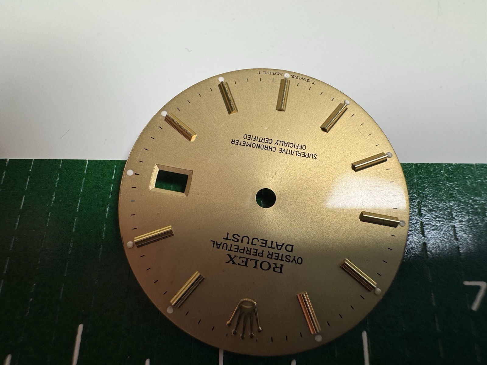 genuine rolex oyster perpetual date just 14 kt gold hour marks chronometer dial