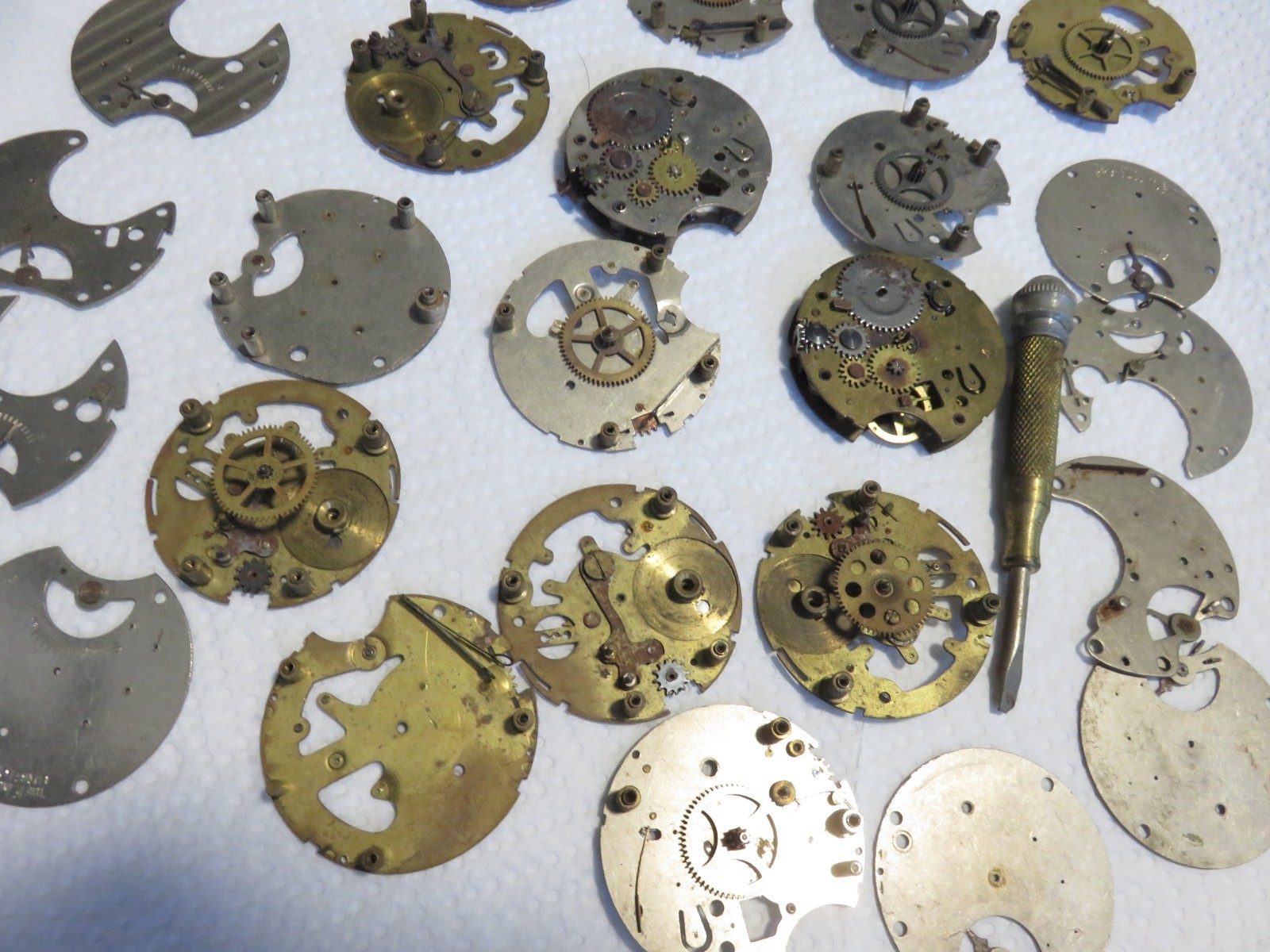 AS IS FOR PARTS LOT ANTIQUE POCKET WATCH PARTS SOME INGRAHAM