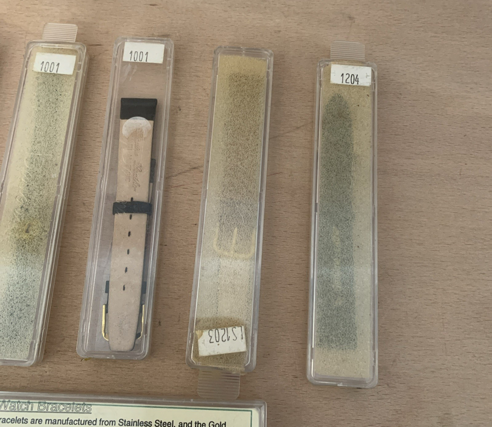 Darlena X 15 Vintage Watch Straps New Old Stock Leather & 3 Hard Plated Gold