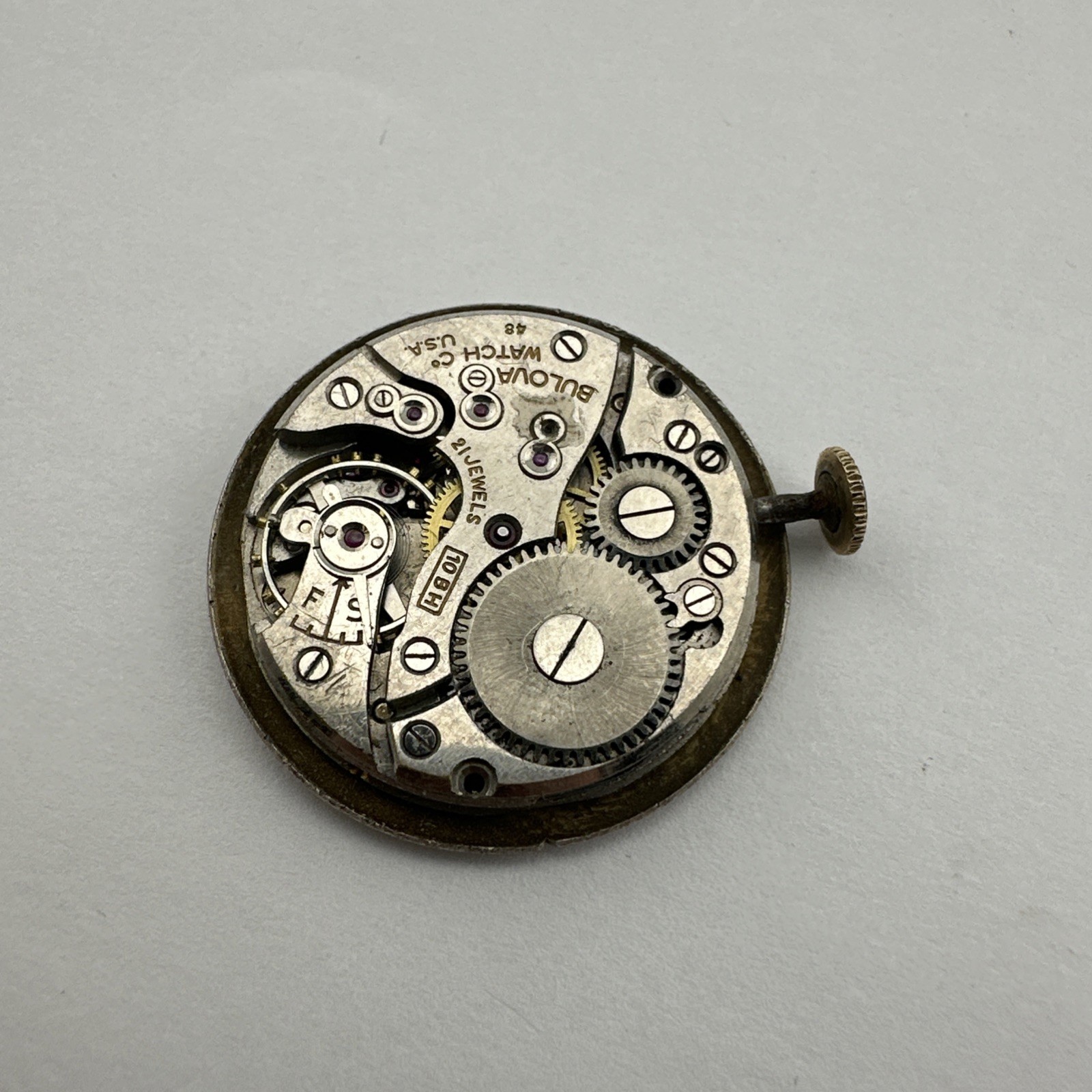 BULOVA cal. 10BH, 21j WRIST WATCH MOVEMENT Good Balance Wheel Sold As Is