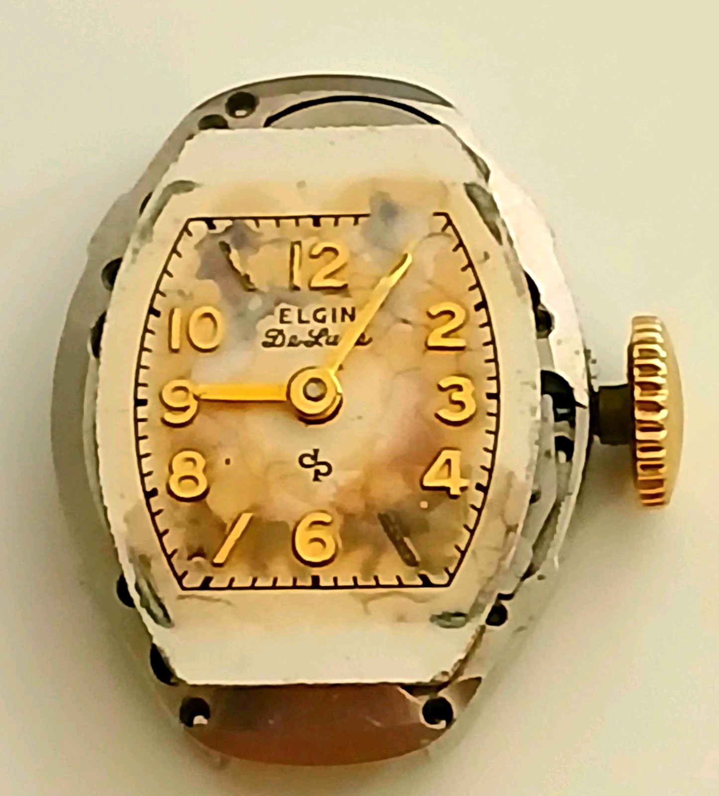 #271, Elgin 661. 17 Jewel Serial #S337991 Good Strong Running Movement