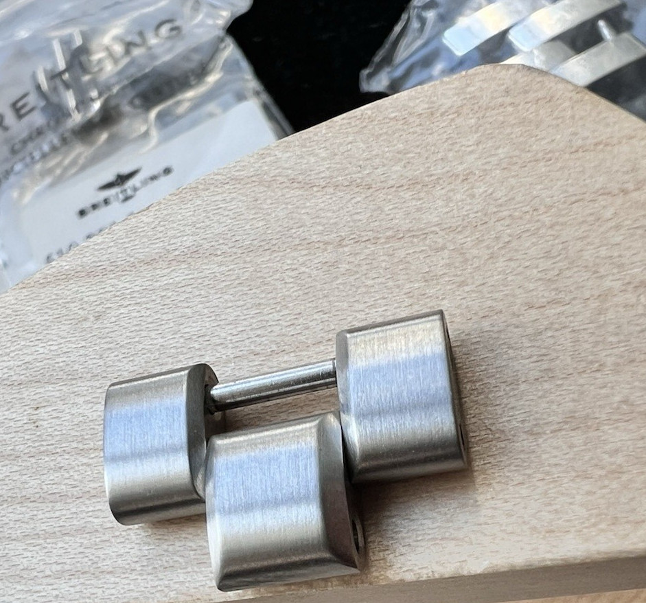 NEW BREITLING AEROSPACE AVANTAGE TITANIUM LINK. 138E 18MM OEM FACTORY SWISS MADE