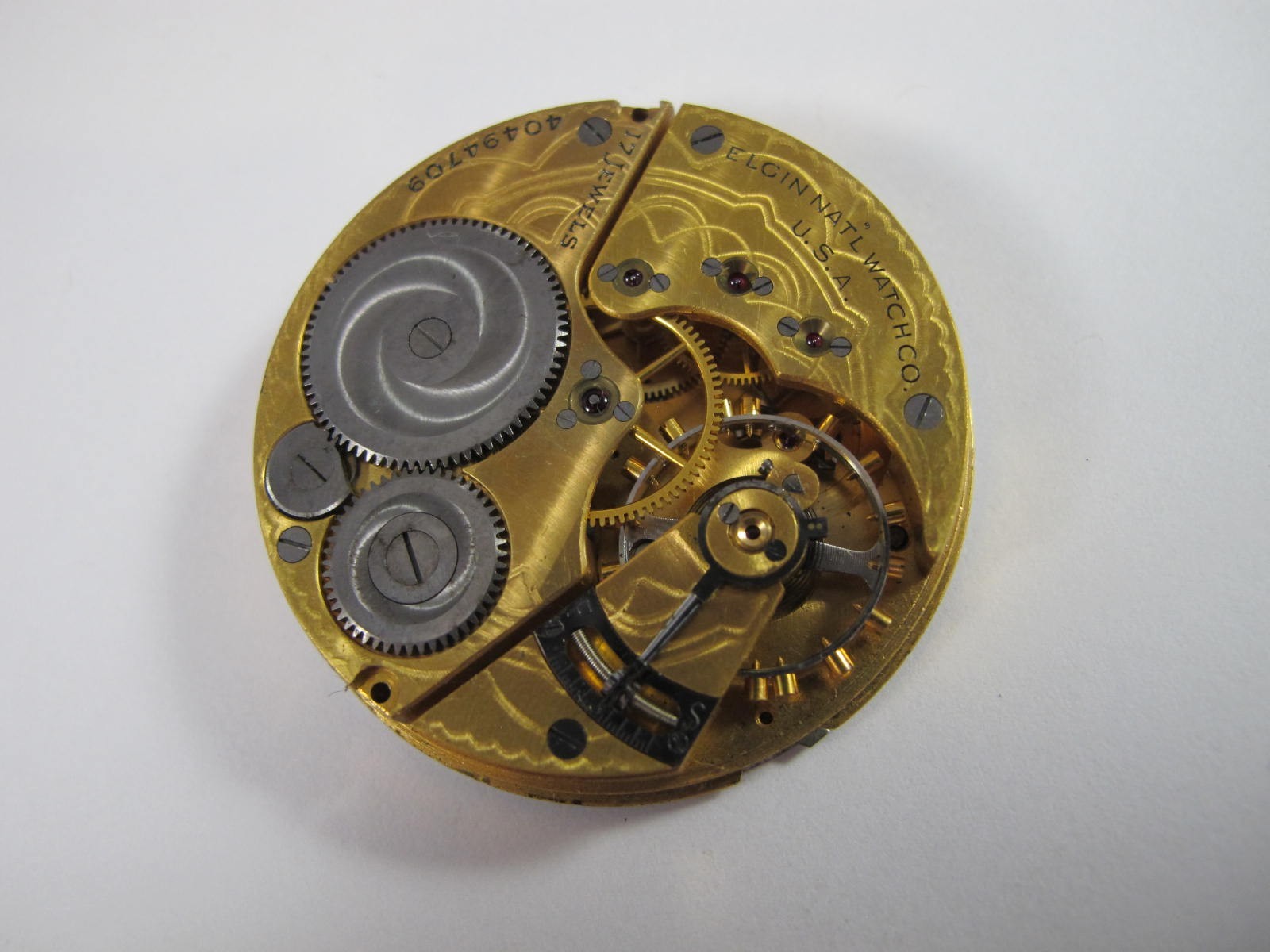 ELGIN MENS 1942 16S ELGIN 17J GRADE 347 WATCH MOVEMENT WITH MILITARY DIAL HANDS