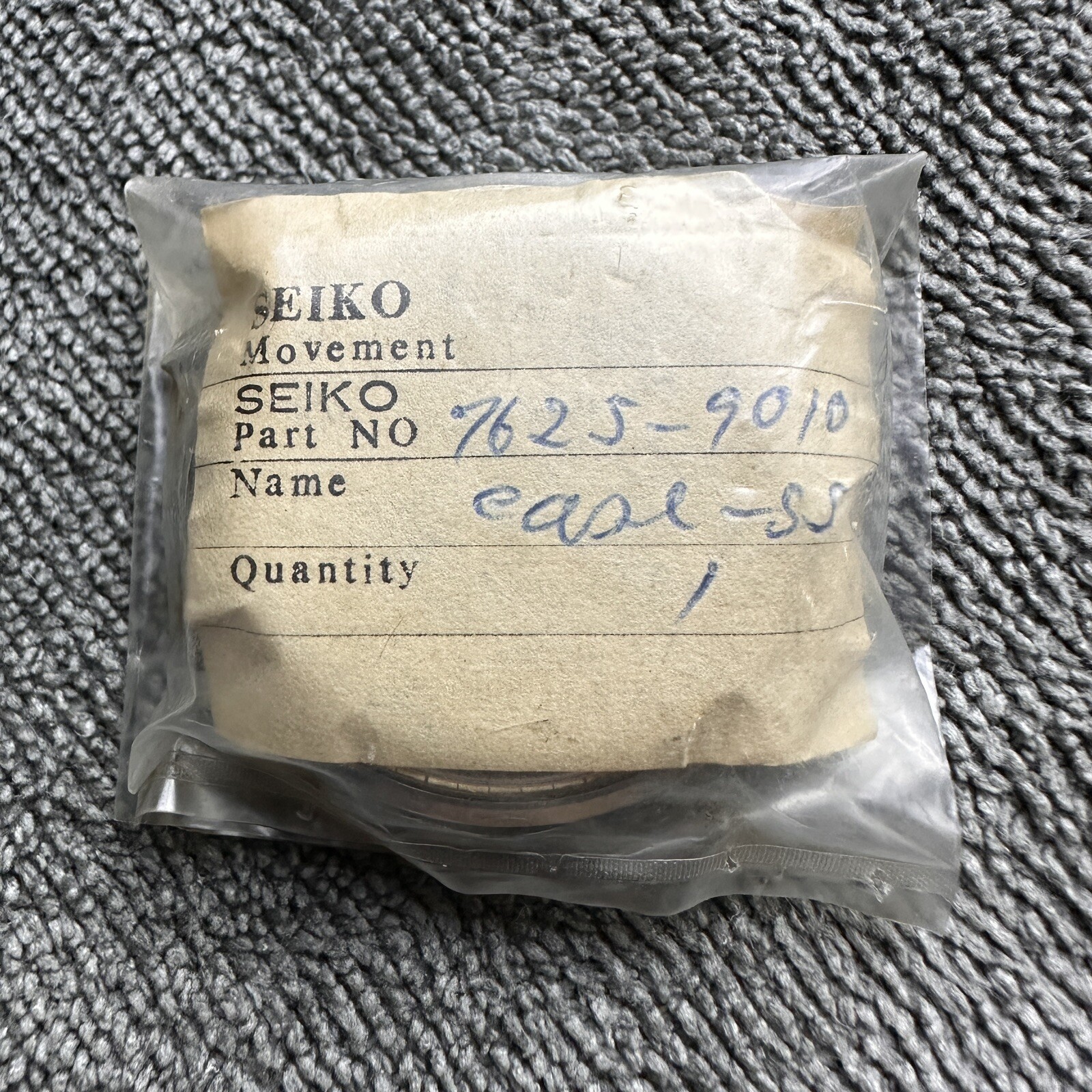 ORIGINAL NEW OLD STOCK ‘1965 VINTAGE SEIKO SPORTSMATIC 7625-9010 SS CASE