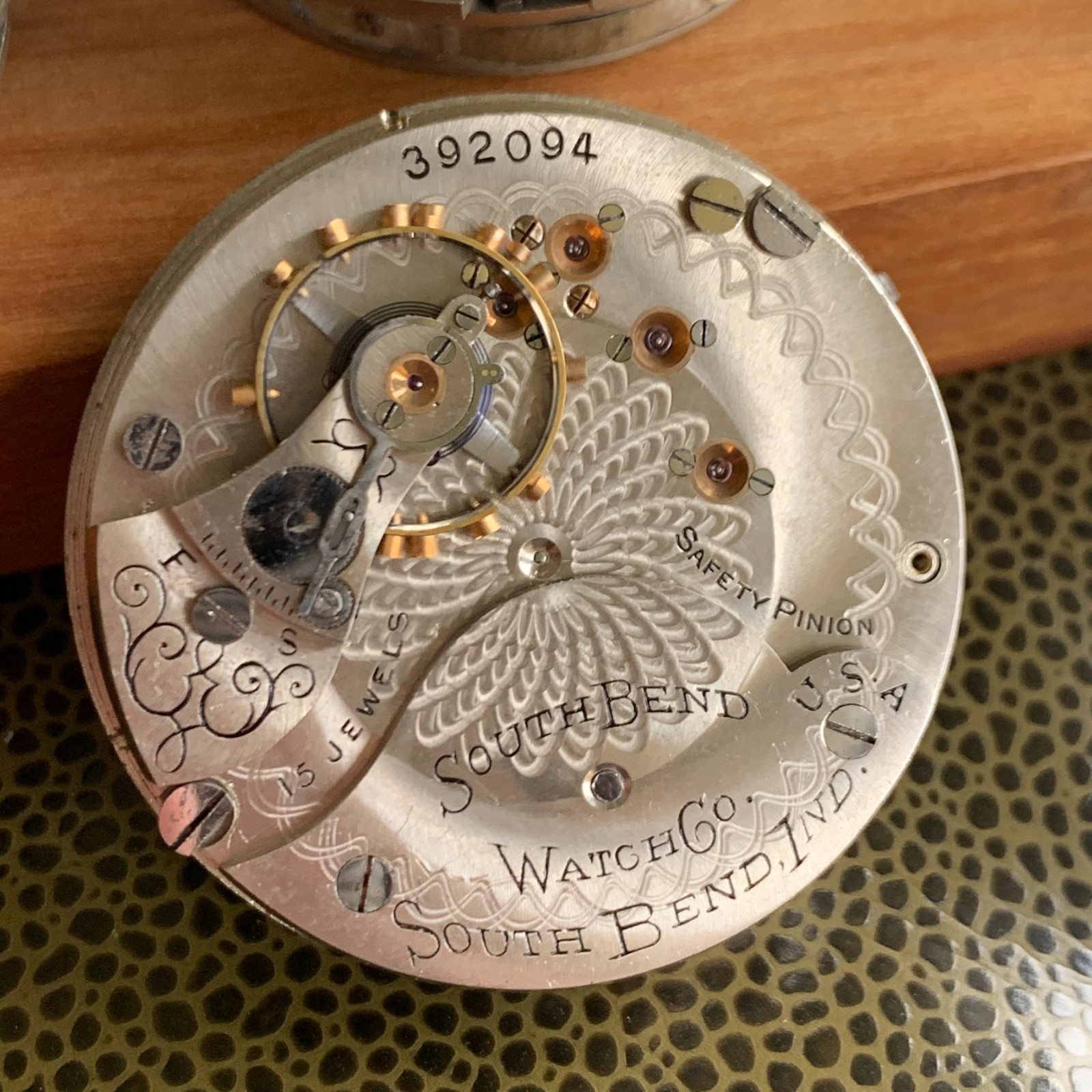 1904 South Bend Grade: 330 18S 15 Jewels Hunting Case Pocket Watch Movement Runs