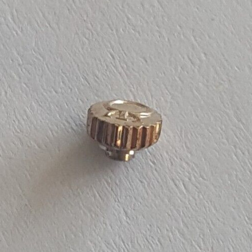 Milus Undercut Gold Plated Crown