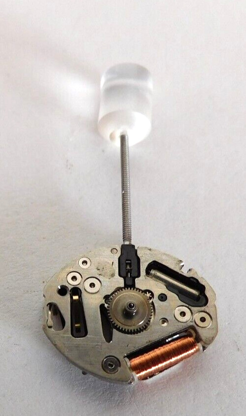 AKITA 6DX1 MOVMENT 1 JEWEL FOR PARTS or REPAIR. USED