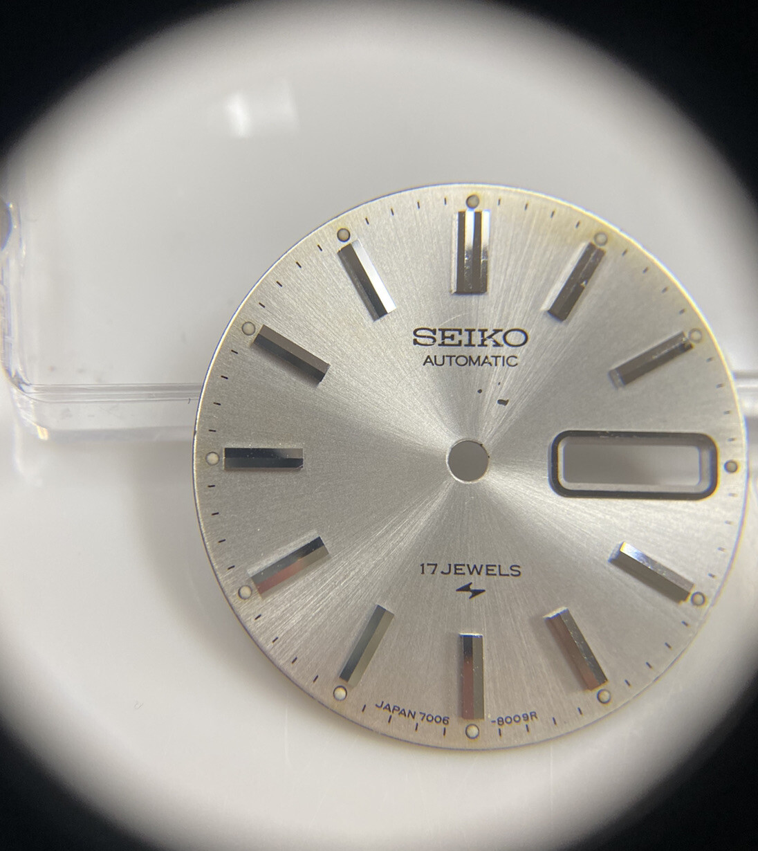 Genuine Seiko Automatic 17 Jewels Silver Dial Day/Date 7006-8009R 28.5mm