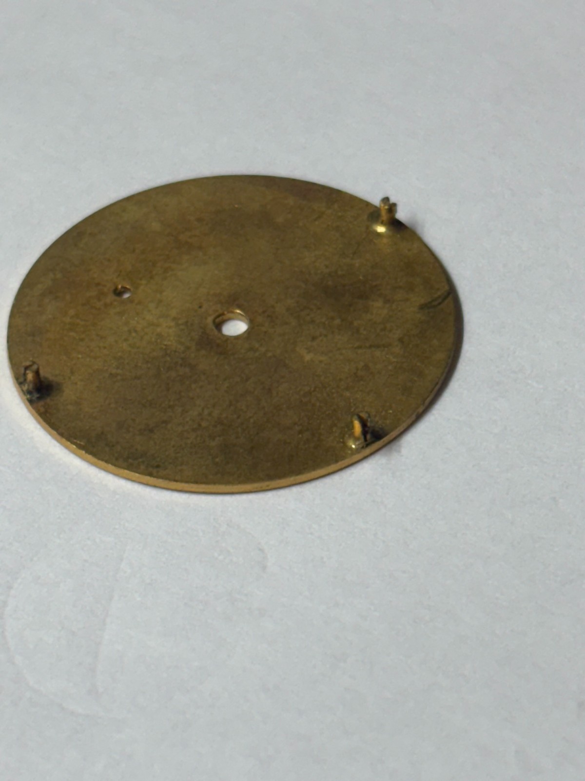ELGIN 3/0 METAL DIAL GOLD COLOR ,,, NICE ——–D-311