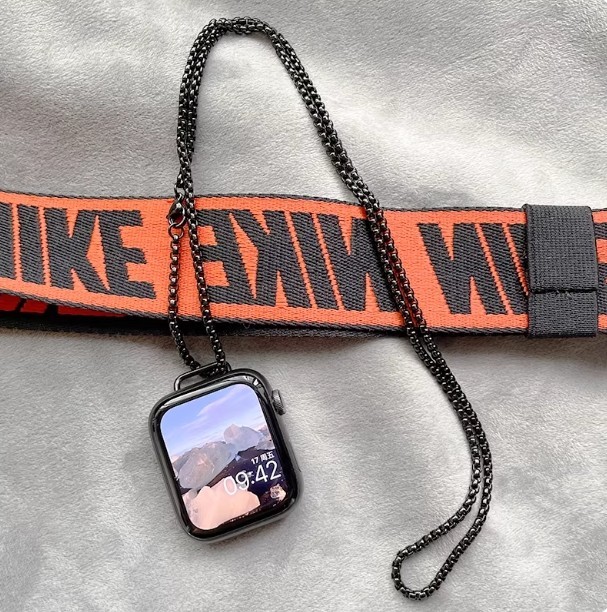Titanium steel metal necklace with neck chain, anti-loss, compatible with iWatch