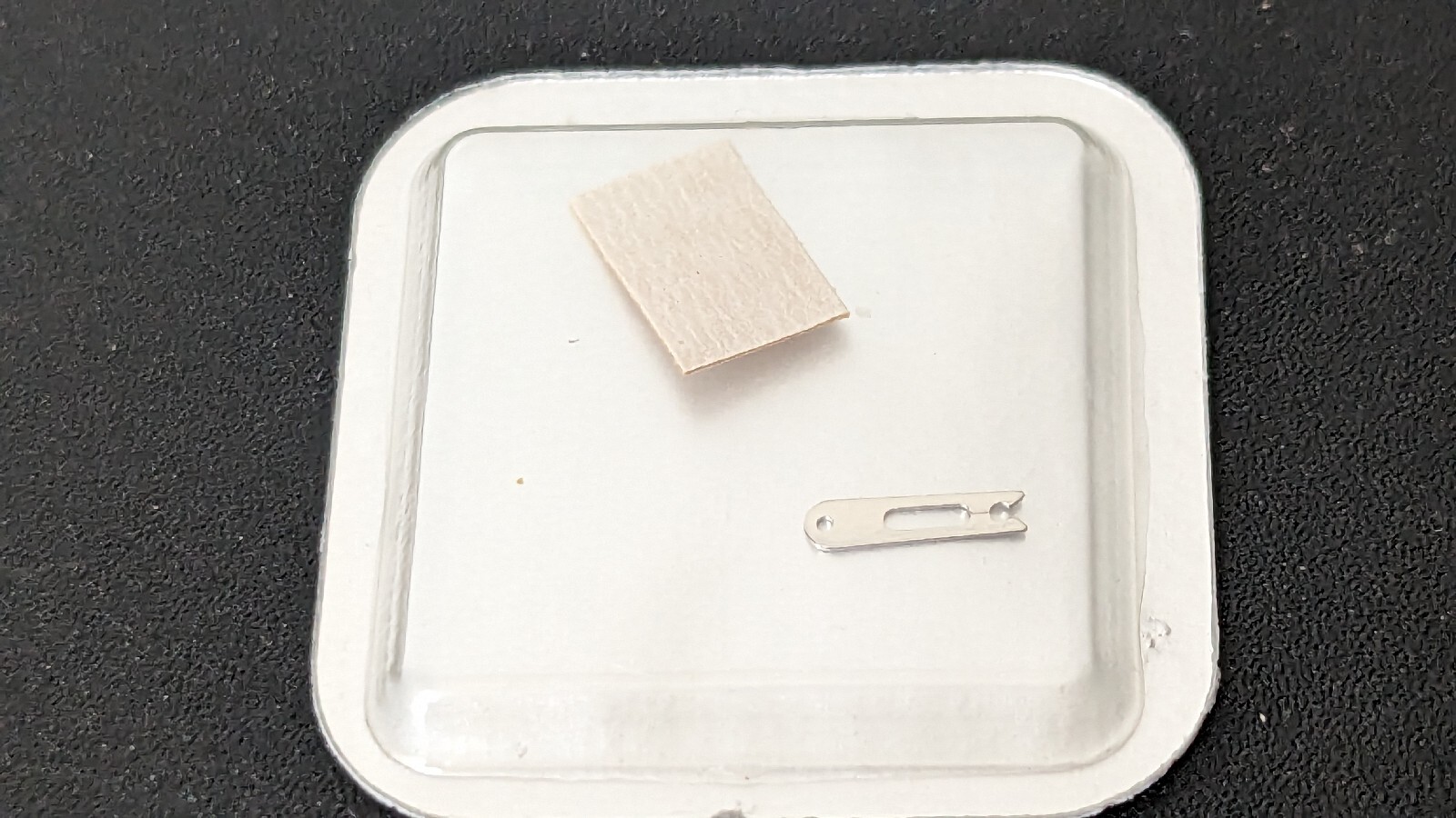 Genuine Rolex 3135 560-3 Spring Clip For Oscillating Weight Sealed package