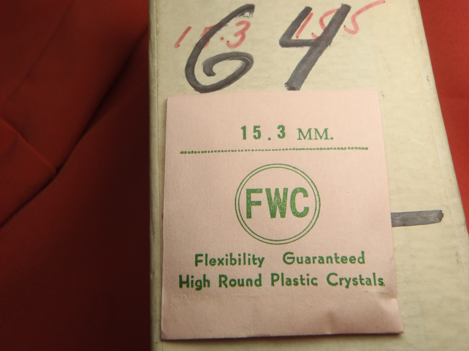 FWC HIGH ROUND Diamond Edge PLASTIC WATCH STEP CRYSTAL 15.3 MM NOS
