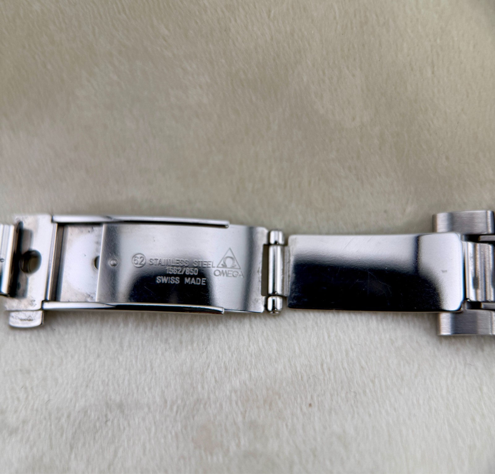 OEM Omega Speedmaster Bracelet 1563/850 16mm Links and Clasp, 18mm at lug