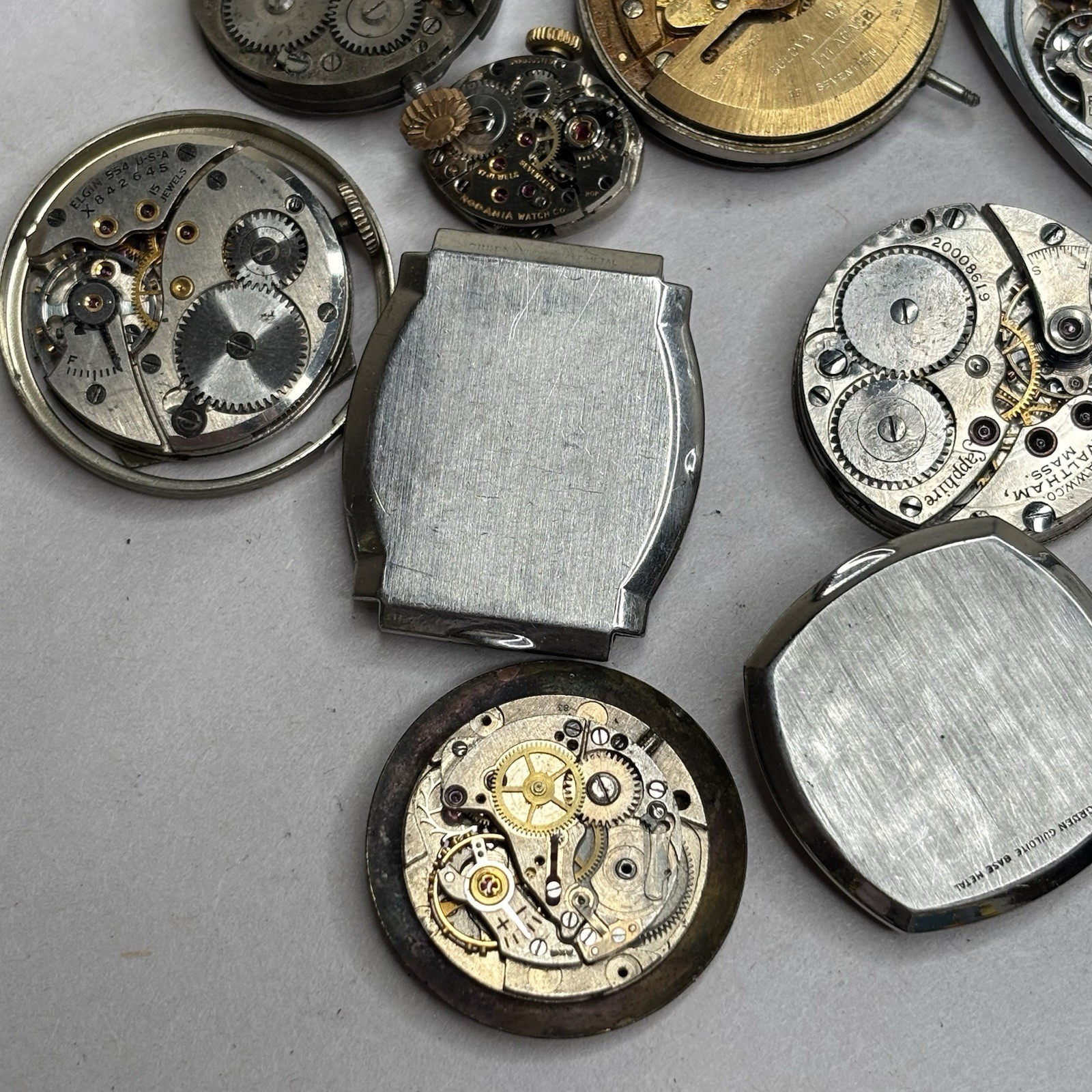 Broken Vintage Watch Movements Parts Lot – Bulova Automatic Waltham Gruen Elgin