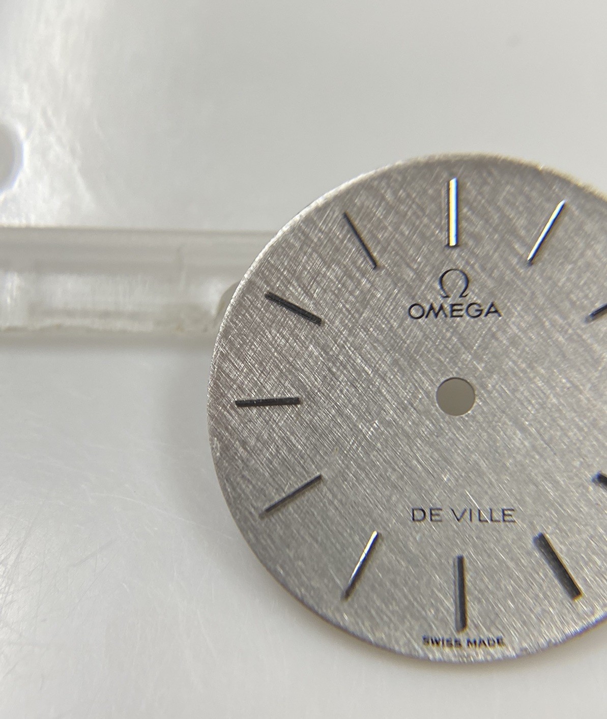 Original Vintage Omega De Ville Caliber 625 Silver Linen 20.8mm Dial