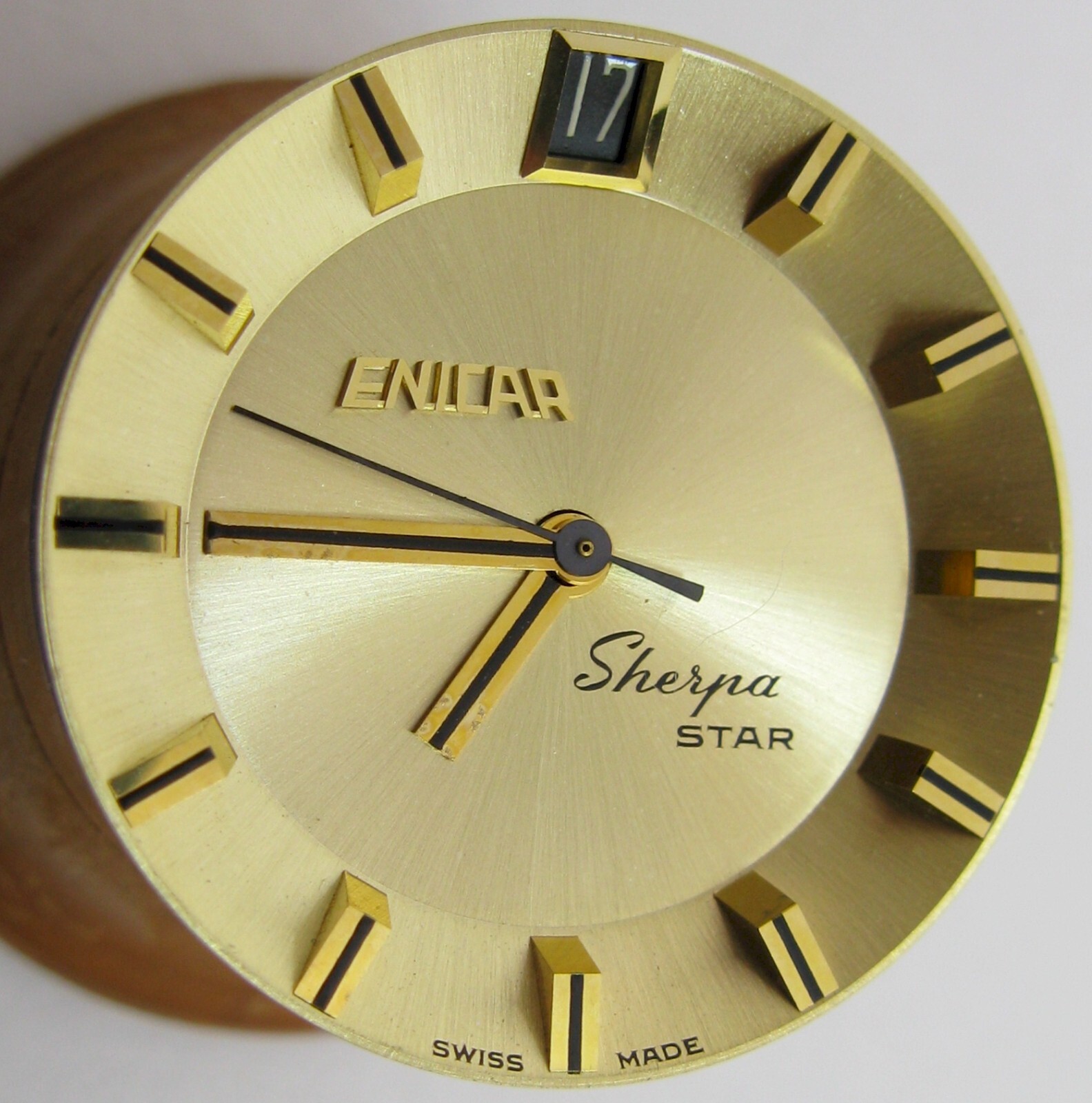 Enicar Sherpa Star fit AR 1145 … watch part: gold dial & calendar disc 12H
