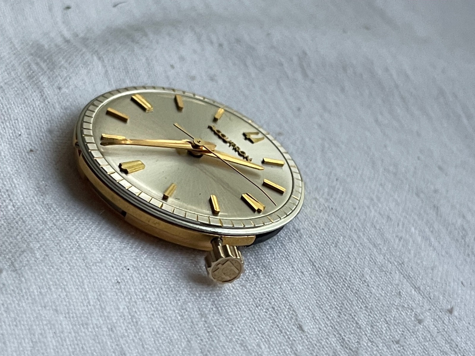 Bulova Accutron 2180 GREAT DIAL – movement for mens watch UNTESTED, lot 1505