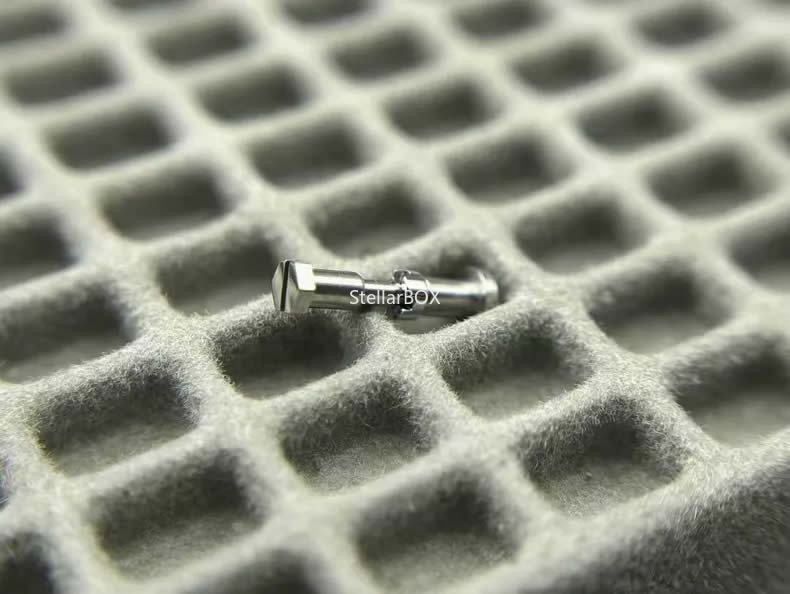 Audemars Piguet Royal Oak Series 67540 Bezel Screws