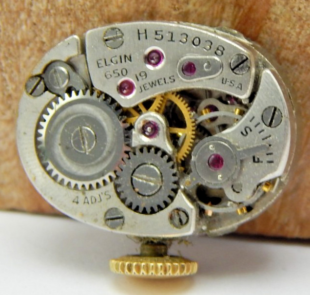 Vintage 1950 Lady Elgin 650 21/0s 19j adjusted art deco wrist watch movement