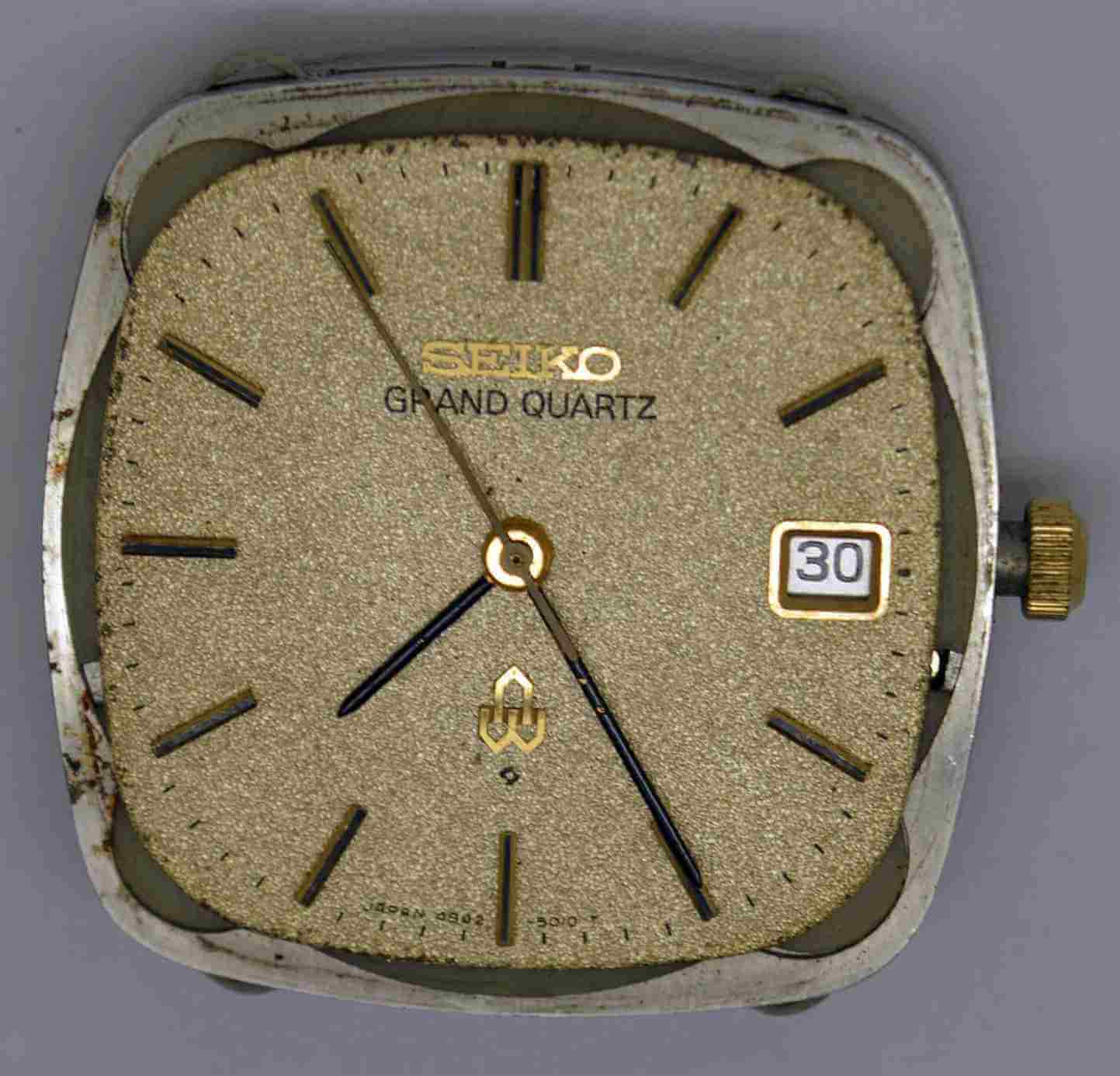 VTG SEIKO GRAND QUARTZ Movement & Case Back. Ref: 4842-5011. For Parts