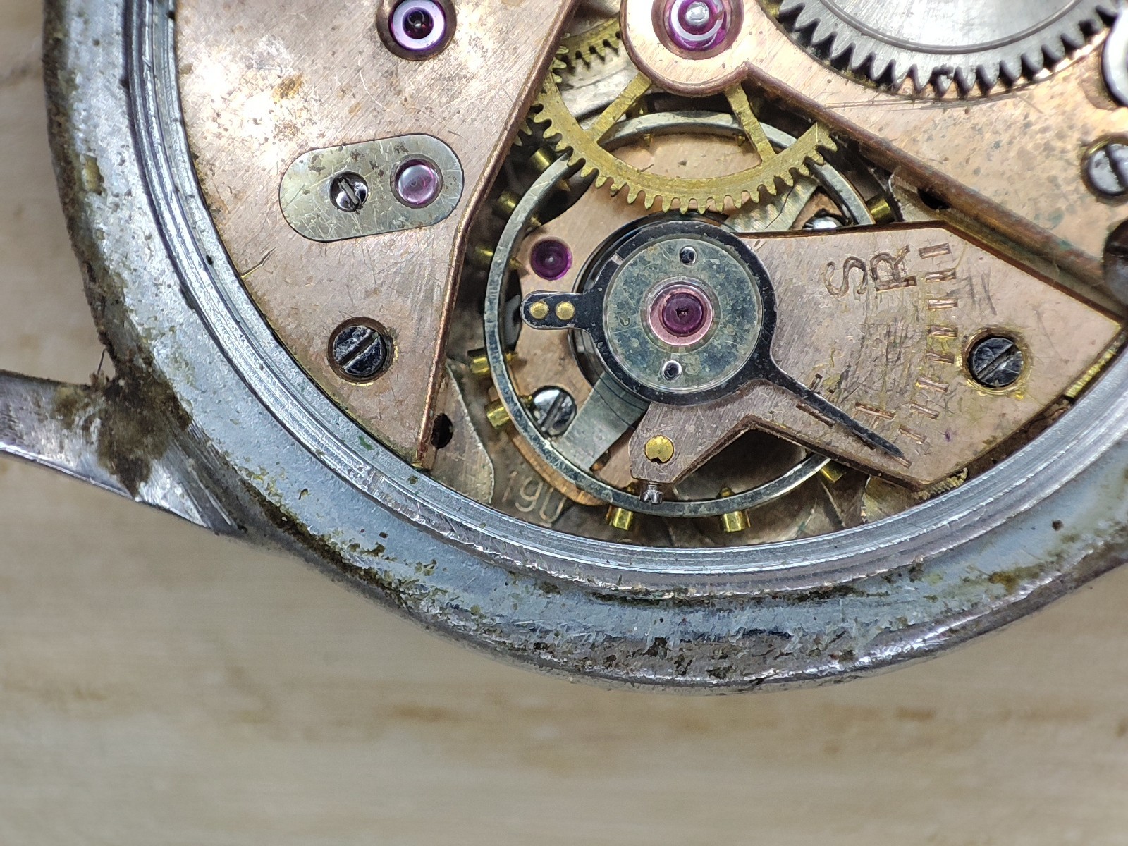 fef 190 douglas Watch movement – 29.4 mm – for parts and spares