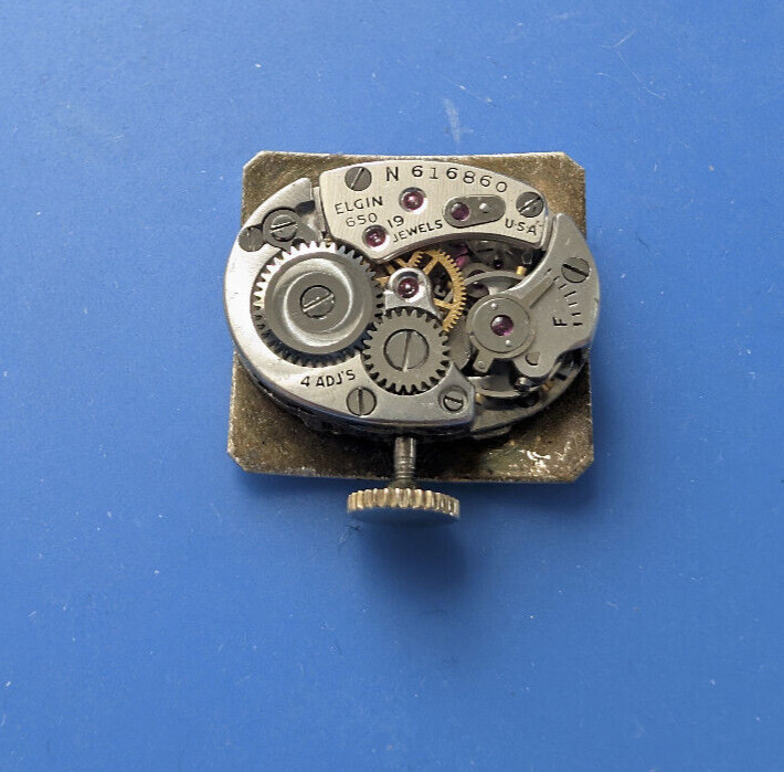 VINTAGE LADIES ELGIN 650 WRISTWATCH MOVEMENT RUNNING