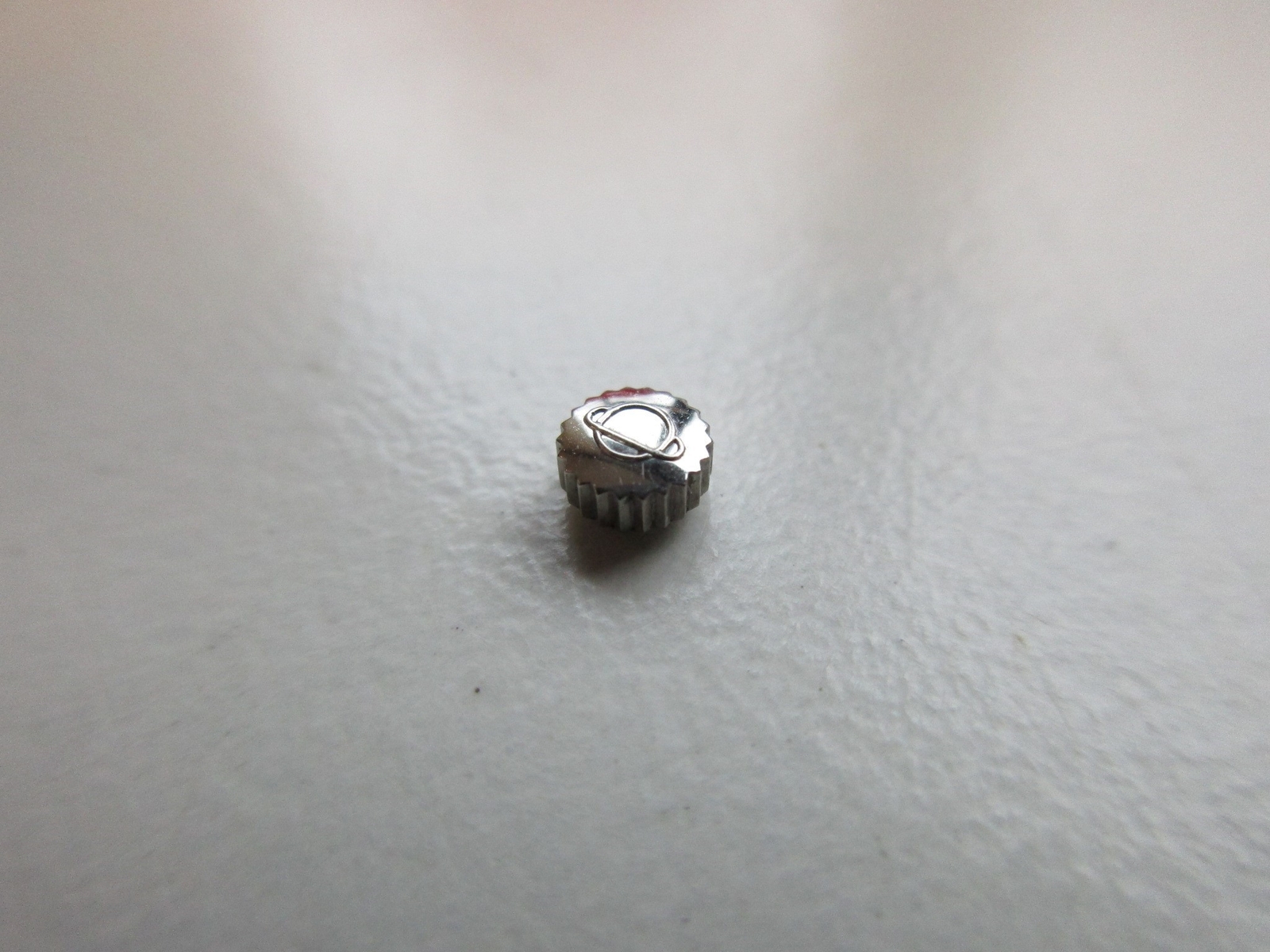 Enicar Swiss S/S watch crown ø 4.0 mm H 1.8 / 2.5 mm, stem thread 0.9 mm NOS