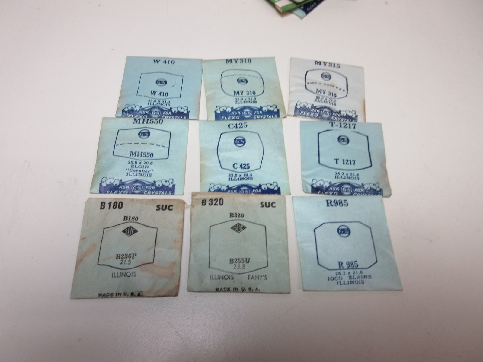 LOT OF G.S SUC MENS ILLINOIS WATCH CRYSTALS ASSORTED NEW OLD STOCK FLEXO #35