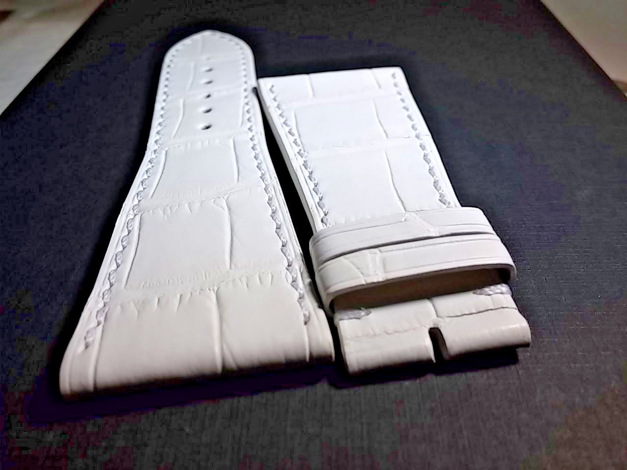 Genuine Milus 28/20mm, WHITE, with white stitch, no buckle, genuine leather