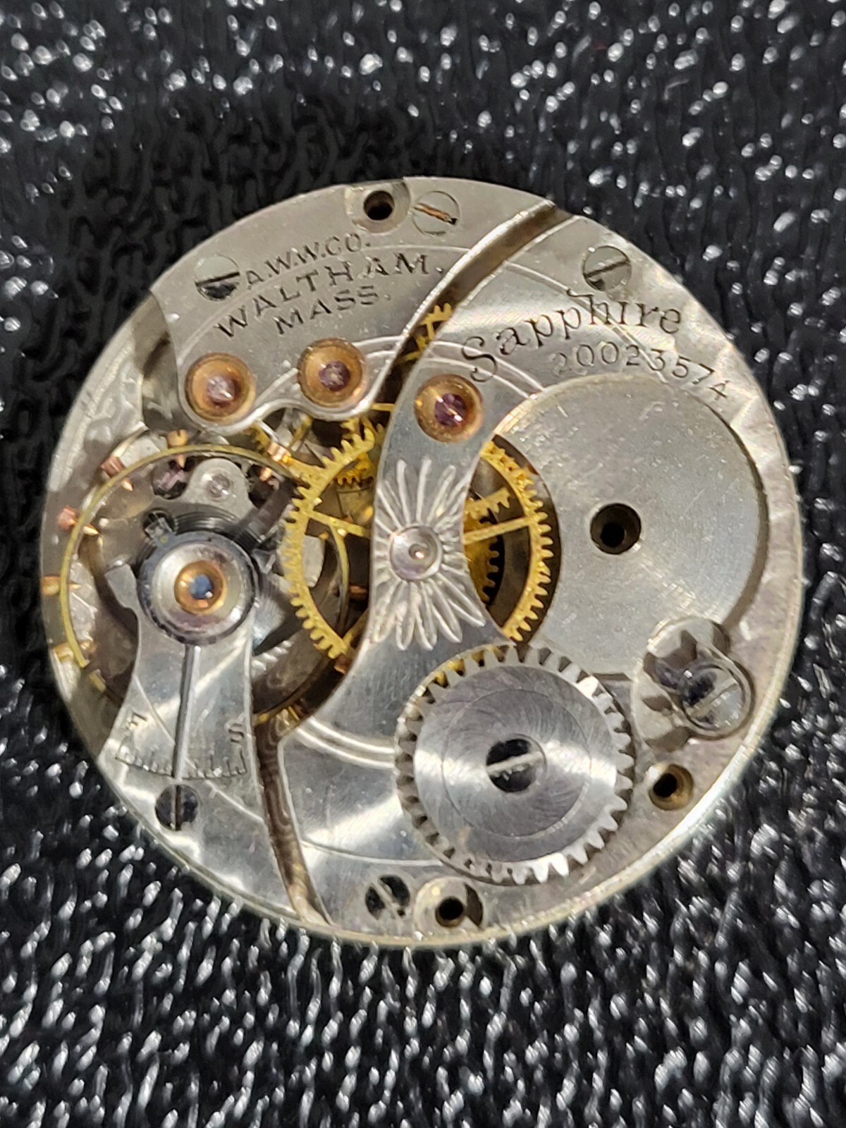 LOT ELGIN WALTHAM BULOVA WYLER MOVEMENTS VARIOS CONDITIONS / COMPLETION = W1/6