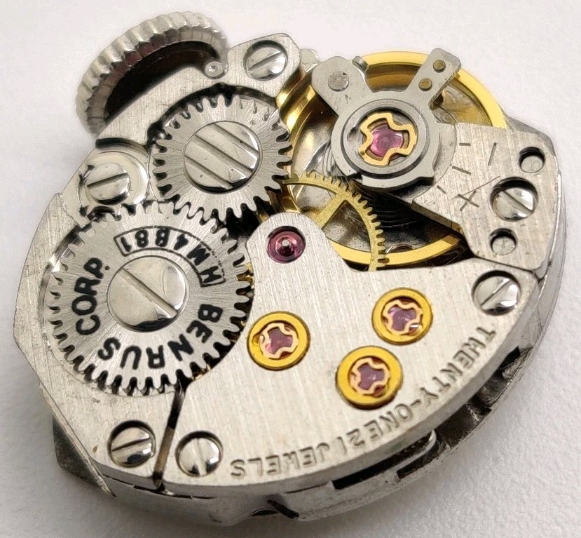 Vintage Benrus Model HM4B81 21 Jewel watch movement running