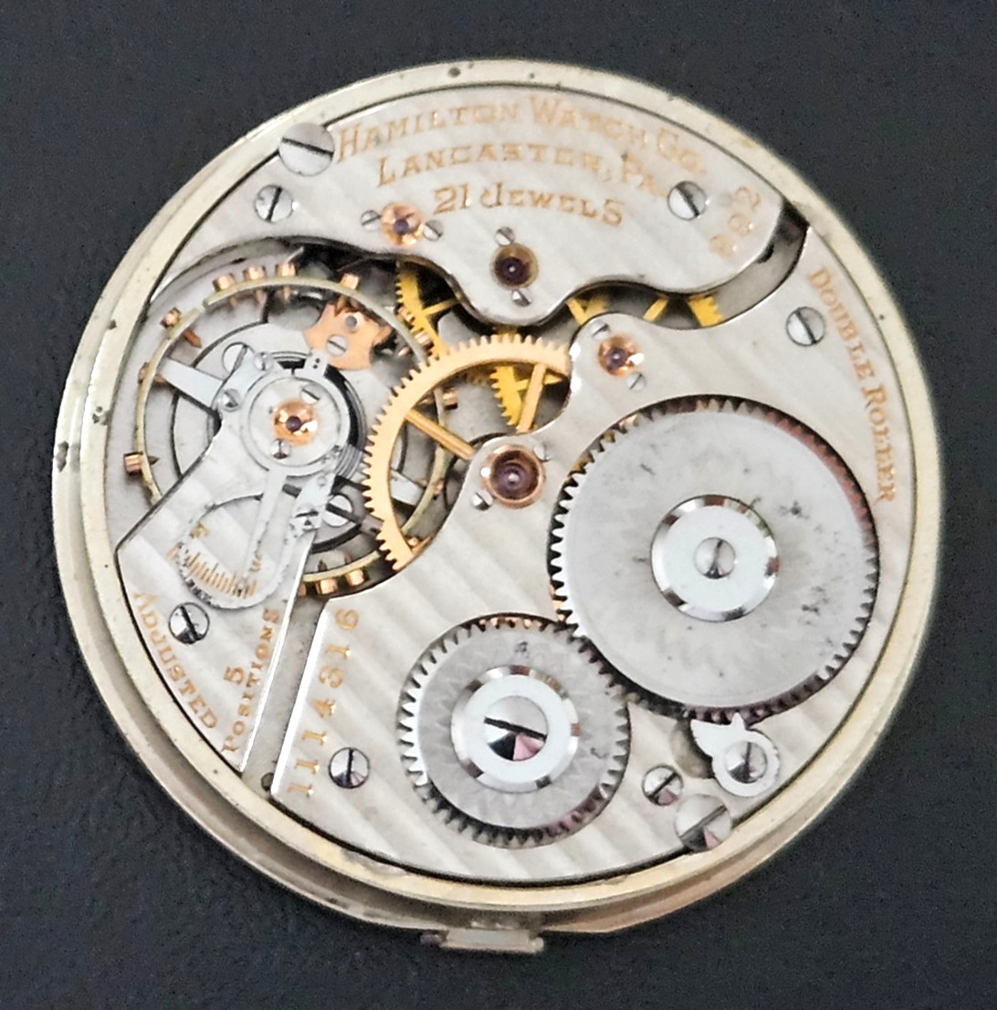 HAMILTON GRADE 992 5POS 16S 21J Watch Movement (BALANCE RUNS WHEN ROTATED) 105