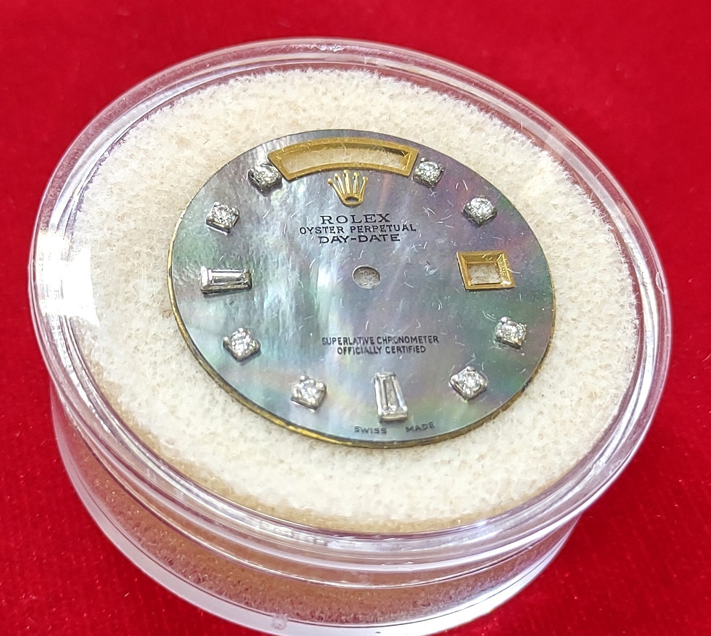 ROLEX OYSTER PERPETUAL DATEJUST, 28 MM Diamond DIAL Mother of Pearl!
